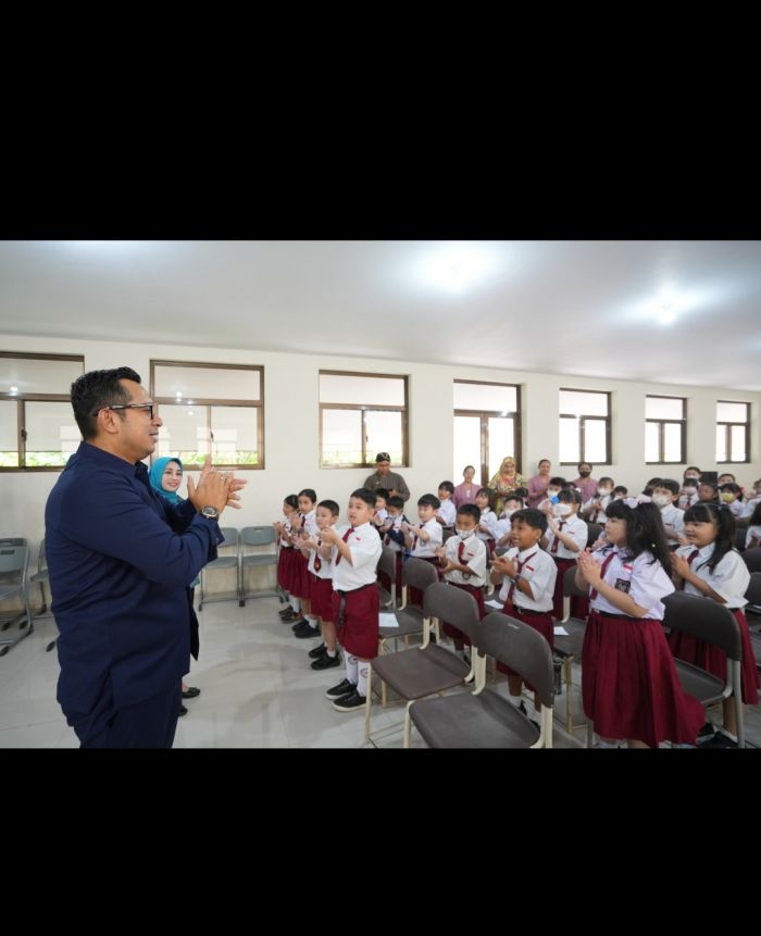 Tingkatkan Kualitas Pendidikan, Pemkot Mojokerto Naikkan Anggaran BOS 2024 Tingkatkan Kualitas Pendidikan, Pemkot Mojokerto Naikkan Anggaran BOS 2024