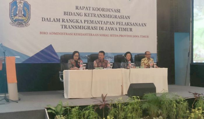 Keberhasilan Program Transmigrasi Terletak Pada Transfer Keterampilan Keberhasilan Program Transmigrasi Terletak Pada Transfer Keterampilan