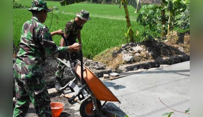 TMMD Imbangan Kodim 0803/Madiun Mulai Rabat Jalan Beton