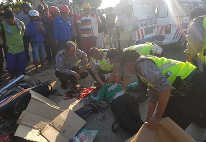 Belok Mendadak, Truk Hantam Pemotor Hingga Tewas di Desa Socorejo Belok Mendadak, Truk Hantam Pemotor Hingga Tewas di Desa Socorejo