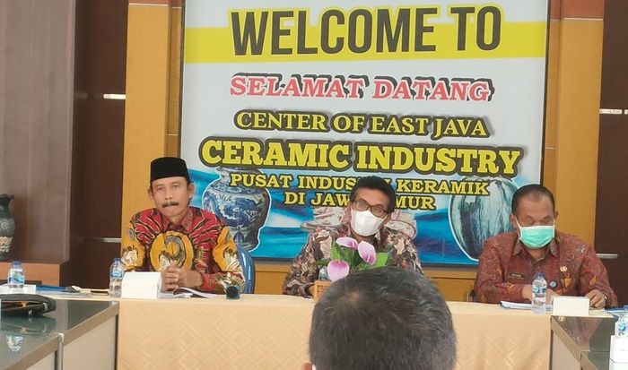 Komisi B Dorong UMKM di Jatim Penuhi Sertifikasi Mutu dan Halal Komisi B Dorong UMKM di Jatim Penuhi Sertifikasi Mutu dan Halal
