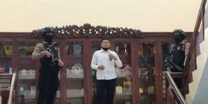 Sudah Ada Tersangka, KPK Geledah Kantor Bupati dan Wakil Bupati Bangkalan Sudah Ada Tersangka, KPK Geledah Kantor Bupati dan Wakil Bupati Bangkalan