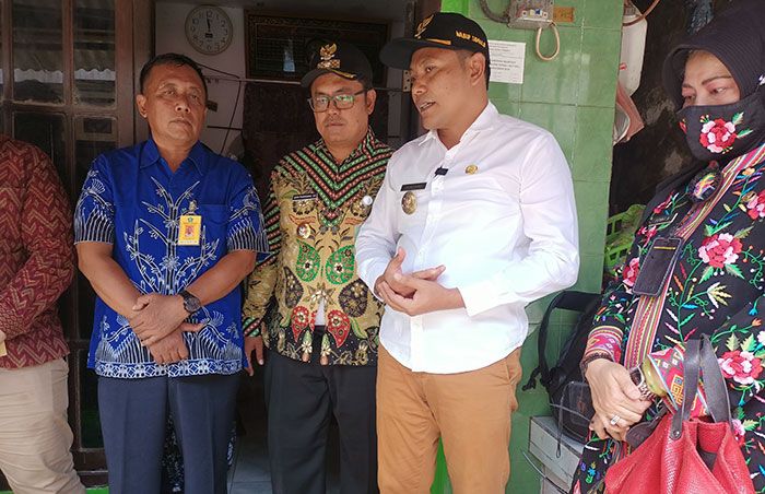 Wakil Bupati Sidoarjo Kunjungi Warga Penderita Cerebral Palsy di Desa Pranti Wakil Bupati Sidoarjo Kunjungi Warga Penderita Cerebral Palsy di Desa Pranti