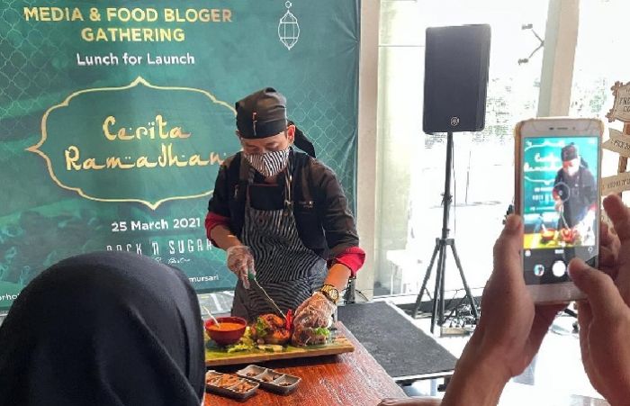 Sambut Ramadan, Luminor Hotel Surabaya Tawarkan Beragam Kuliner Khas Timur Tengah Sambut Ramadan, Luminor Hotel Surabaya Tawarkan Beragam Kuliner Khas Timur Tengah