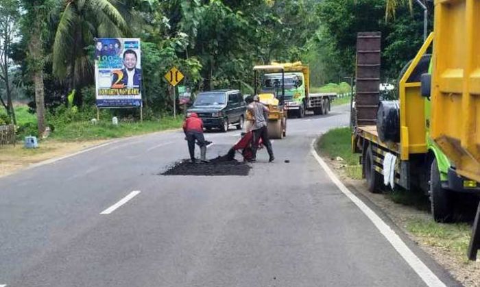 Jalur Pacitan-Ponorogo Banyak Ditemukan Bopeng Jalur Pacitan-Ponorogo Banyak Ditemukan Bopeng