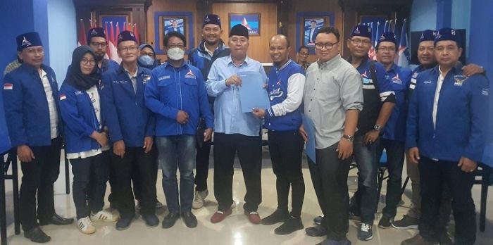 Daftar Calon Ketua, Eddy Santoso Optimis Kembali Pimpin Demokrat Gresik Daftar Calon Ketua, Eddy Santoso Optimis Kembali Pimpin Demokrat Gresik
