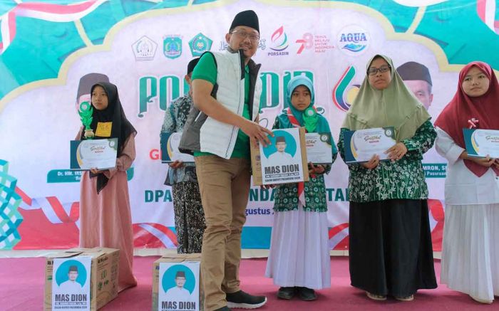 Ketua DPRD Kabupaten Pasuruan Motivasi Guru Madrasah Diniyah Ketua DPRD Kabupaten Pasuruan Motivasi Guru Madrasah Diniyah