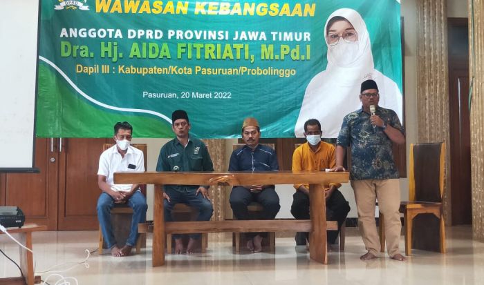 Paham Radikal Perkeruh NKRI, Ning Fitri Sosialisasi Wawasan Kebangsaan di Pasuruan