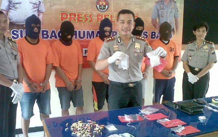 Panen Pil Koplo dan Sabu, Polres Batu Pamerkan Hasil Tangkapan Panen Pil Koplo dan Sabu, Polres Batu Pamerkan Hasil Tangkapan