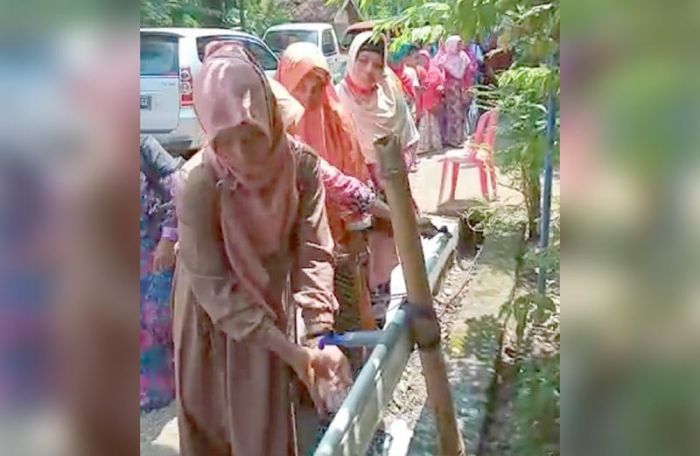 Dampak Wabah Corona, Resepsi Pernikahan di Pacitan Tiadakan Salaman dan Wajibkan Tamu Cuci Tangan Dampak Wabah Corona, Resepsi Pernikahan di Pacitan Tiadakan Salaman dan Wajibkan Tamu Cuci Tangan