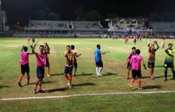 Persibo Dibantai Persewangi 3-1 Persibo Dibantai Persewangi 3-1