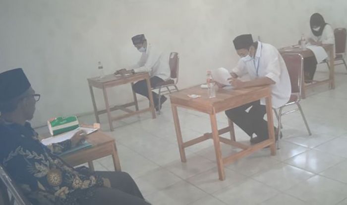 Lima Orang Ikuti Ujian Seleksi Jabatan Sekdes Dermolemahbang Lamongan Lima Orang Ikuti Ujian Seleksi Jabatan Sekdes Dermolemahbang Lamongan