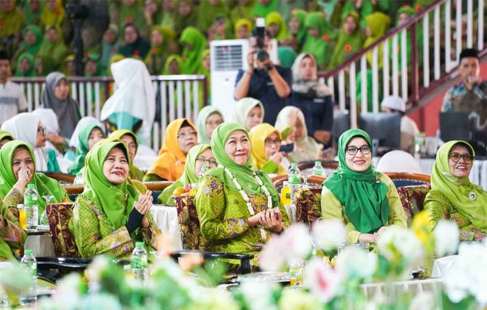 Khofifah Dorong Muslimat NU Ambil Peran Wujudkan 2 Hal ini di Kota Pasuruan Khofifah Dorong Muslimat NU Ambil Peran Wujudkan 2 Hal ini di Kota Pasuruan