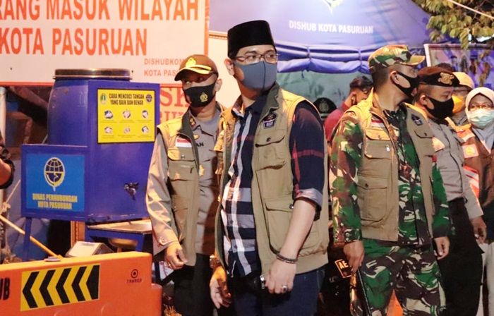 Pastikan Berjalan Maksimal, Plt. Wali Kota Pasuruan Sidak Pos Pantau Malam Hari Pastikan Berjalan Maksimal, Plt. Wali Kota Pasuruan Sidak Pos Pantau Malam Hari