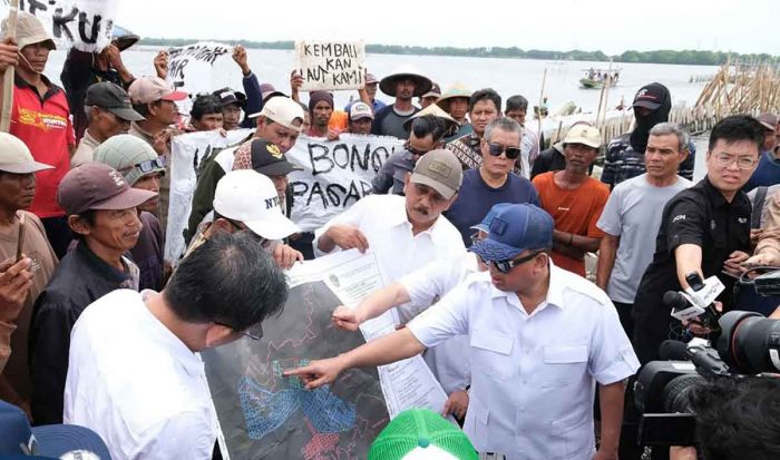 Tinjau Pagar Laut Bekasi, Menteri ATR/BPN Janji Bertindak Tegas Tinjau Pagar Laut Bekasi, Menteri ATR/BPN Janji Bertindak Tegas