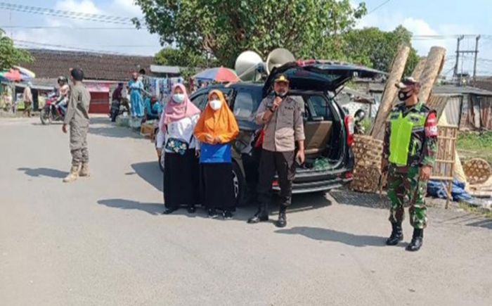 Kasus Covid-19 di Tuban Melonjak, Satgas Kecamatan Sosialisasi Keliling Kampung