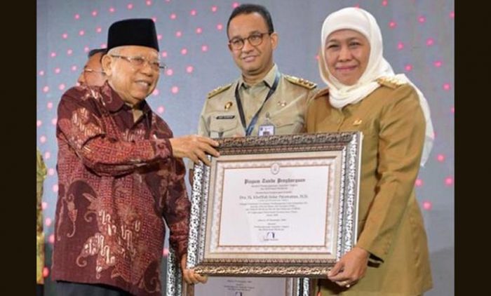 ​Antarkan Jawa Timur Raih Wilayah Bebas Korupsi, Gubernur Khofifah Dianugerahi Pemimpin Perubahan