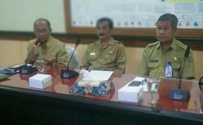 Pemkab Pacitan Tetapkan Status Siaga dan Liburkan Siswa Didik, Tapi ASN Tetap Masuk Pemkab Pacitan Tetapkan Status Siaga dan Liburkan Siswa Didik, Tapi ASN Tetap Masuk