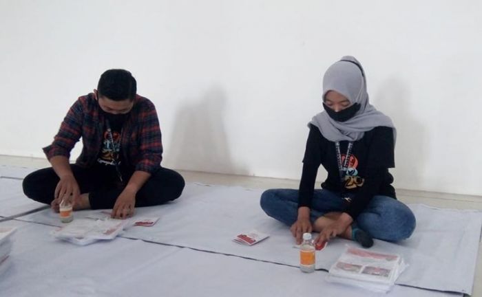 KPU Kota Blitar Kekurangan 1.893 Surat Suara KPU Kota Blitar Kekurangan 1.893 Surat Suara