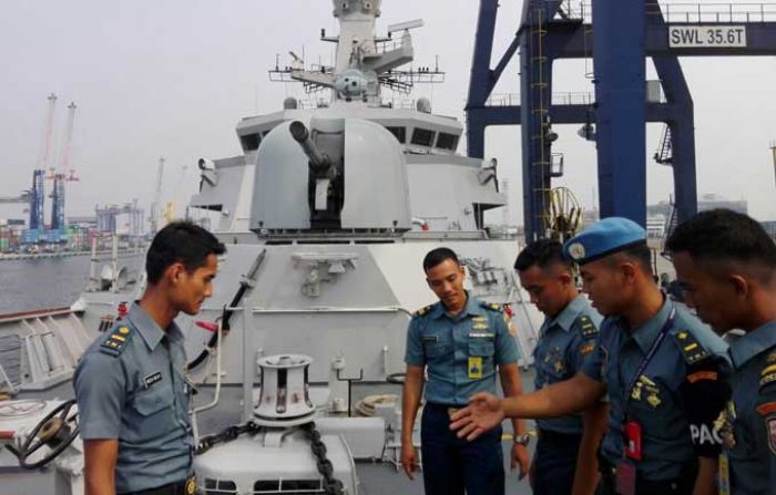 Satgas MTF Konga XXVIII - J UNIFIL 2017 Perkenalkan Alat Teknis dan Senjata KRI Usman Harun - 359 Satgas MTF Konga XXVIII - J UNIFIL 2017 Perkenalkan Alat Teknis dan Senjata KRI Usman Harun - 359