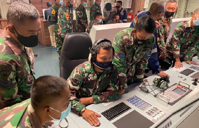 Koarmada II Pelajari Pengaruh Lingkungan Perang Anti Kapal Selam, Ini Tujuannya Koarmada II Pelajari Pengaruh Lingkungan Perang Anti Kapal Selam, Ini Tujuannya