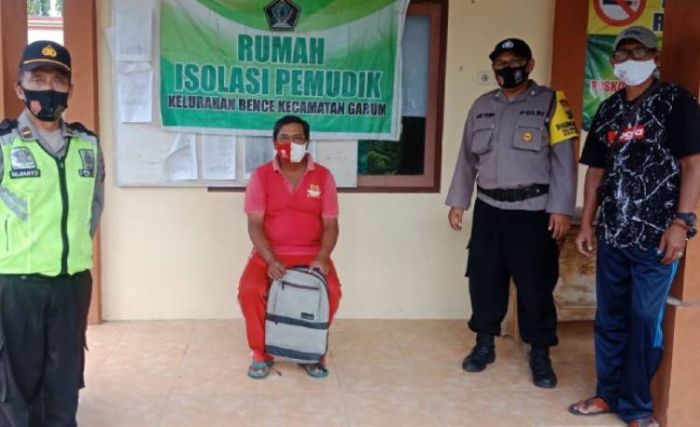 Nekat Mudik ke Kabupaten Blitar, 8 Orang Dikarantina di Posko PPKM Mikro Nekat Mudik ke Kabupaten Blitar, 8 Orang Dikarantina di Posko PPKM Mikro