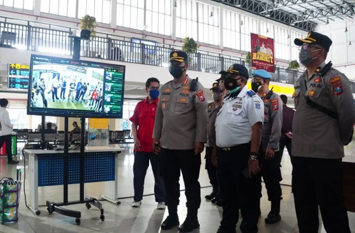 Jelang Nataru, Kapolresta Sidoarjo Tinjau Penerapan Protokol Kesehatan di Terminal Bungurasih