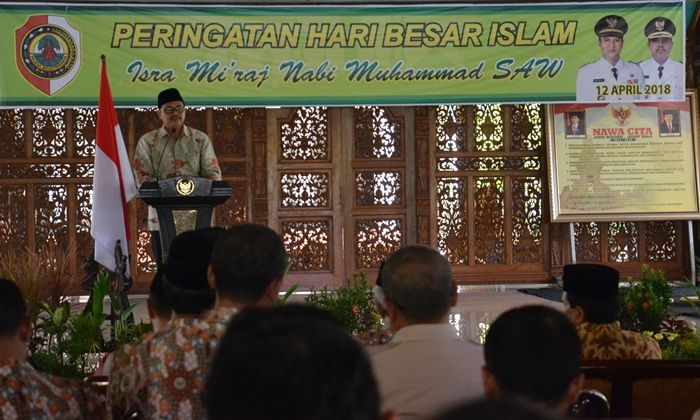 Wabup Mojokerto Hadiri Peringatan Isra Miraj 1439 H/2018 Wabup Mojokerto Hadiri Peringatan Isra Miraj 1439 H/2018