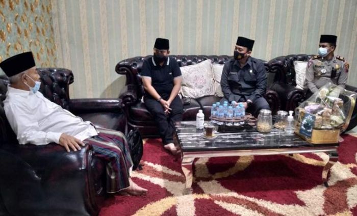 ​Buka Puasa Bersama para Perwira, Kiai Asep-Kapolres Mojokerto Gayeng saat Silaturahim