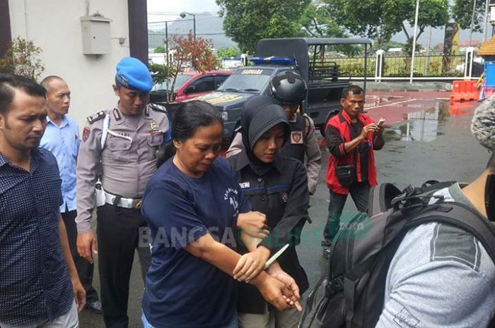 Hartini, Bendahara Gapoktan di Desa Prigi Dibui Hartini, Bendahara Gapoktan di Desa Prigi Dibui