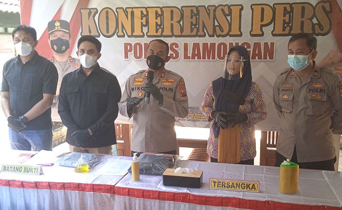 Jual Minyak Goreng Oplosan, Warga Bojonegoro Ditangkap Satreskrim Polres Lamongan Jual Minyak Goreng Oplosan, Warga Bojonegoro Ditangkap Satreskrim Polres Lamongan