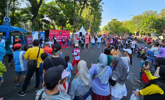 Sambil Olahraga dan Rekreasi, Masyarakat Surabaya Manfaatkan Legal Expo Kemenkumham Jatim di CFD