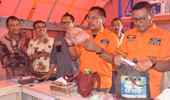 Pastikan Kesiapan Hadapi Bencana, Sekdaprov Kunjungi Posko Bencana BPBD Jatim Pastikan Kesiapan Hadapi Bencana, Sekdaprov Kunjungi Posko Bencana BPBD Jatim