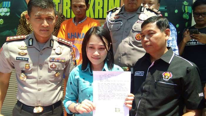 Catut Nama Anggota, Warga Sidoarjo Palak Sopir dan Penumpang Taksi Online Catut Nama Anggota, Warga Sidoarjo Palak Sopir dan Penumpang Taksi Online