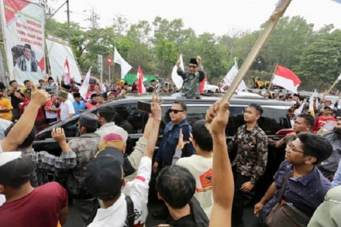 Pulang ke Madura, Mahfud MD Disambut Ribuan Warga, Berikut Agenda Super Padatnya Pulang ke Madura, Mahfud MD Disambut Ribuan Warga, Berikut Agenda Super Padatnya