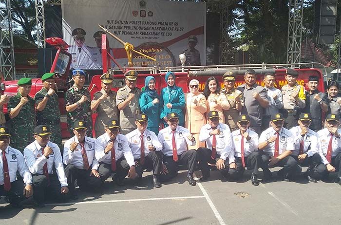 Wawali Malang Hadiri HUT Satpol PP, Satlinmas, dan Damkar Wawali Malang Hadiri HUT Satpol PP, Satlinmas, dan Damkar