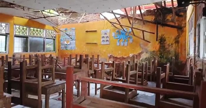 Hujan Deras Robohkan Gedung SDN Tlagah 2 Bangkalan, 248 Siswa Terdampak