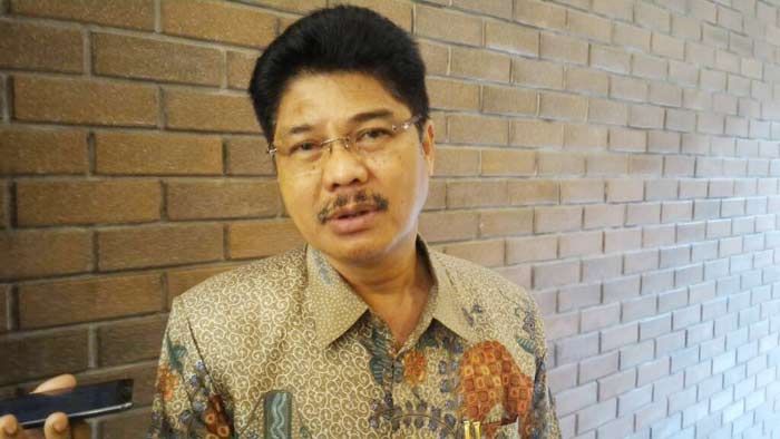 Kadindik Jatim Klarifikasi Isu Anggaran Rp 2 Triliun untuk SMA/SMK Gratis Kadindik Jatim Klarifikasi Isu Anggaran Rp 2 Triliun untuk SMA/SMK Gratis
