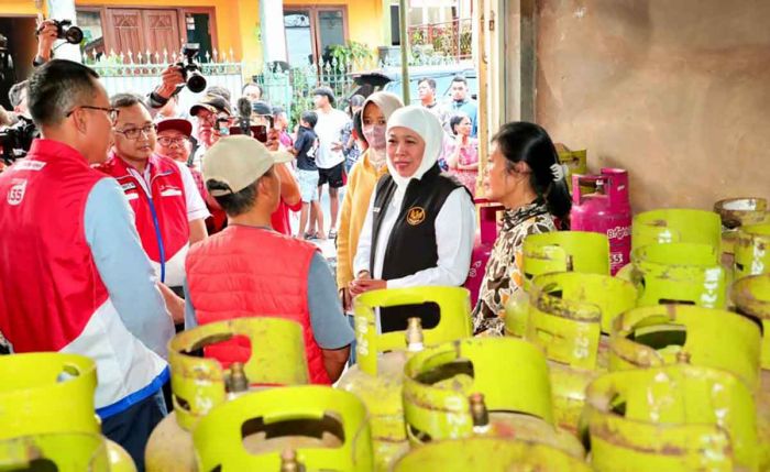 Gubernur Khofifah Pastikan Stok LPG 3 Kg di Kota Batu Aman dari Hulu ke Hilir Gubernur Khofifah Pastikan Stok LPG 3 Kg di Kota Batu Aman dari Hulu ke Hilir