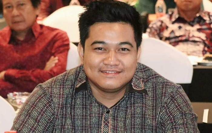 Running di Pilkada Gresik 2024, Syahrul Masih Rahasiakan Pendampingnya Running di Pilkada Gresik 2024, Syahrul Masih Rahasiakan Pendampingnya
