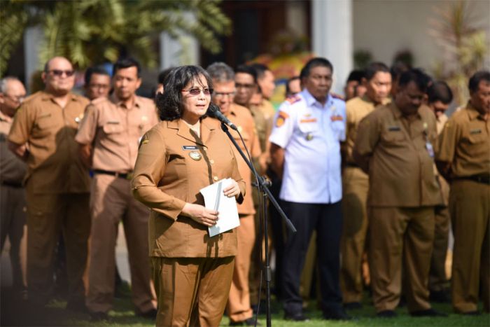 Pj Wali Kota Zanariah Pimpin Apel Pagi di Lingkungan Sekretariat Daerah Kota Kediri