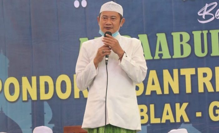 Hadiri Maulid di Sugio, Cabup Yuhronur Ajak Warga Lamongan Teladani Akhlak Rasulullah Hadiri Maulid di Sugio, Cabup Yuhronur Ajak Warga Lamongan Teladani Akhlak Rasulullah