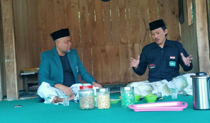 Ketua PCNU Bangkalan Minta Fraksi PKB DPR RI Perjuangkan Kebutuhan Pesantren di saat Covid-19 Ketua PCNU Bangkalan Minta Fraksi PKB DPR RI Perjuangkan Kebutuhan Pesantren di saat Covid-19