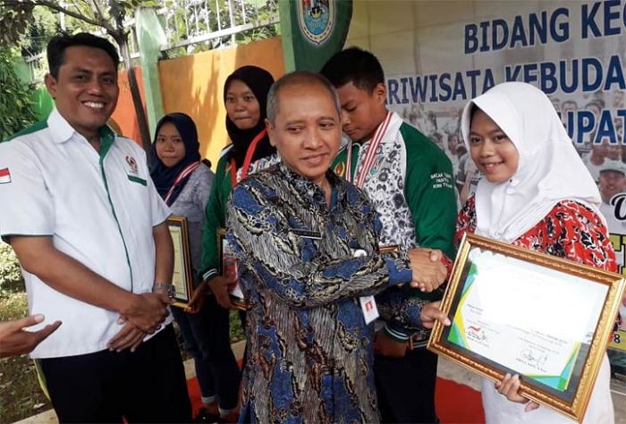 126 Atlet Berprestasi di Tuban Dapat Reward dari Pemkab 126 Atlet Berprestasi di Tuban Dapat Reward dari Pemkab