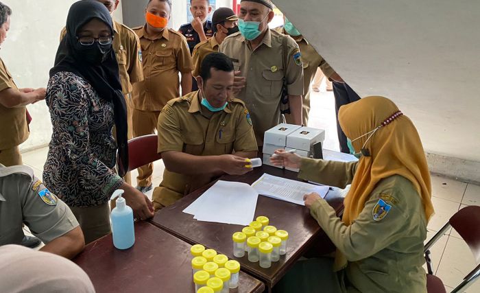 Bupati Kediri Tak Toleransi ASN yang Terbukti Pakai Narkoba Bupati Kediri Tak Toleransi ASN yang Terbukti Pakai Narkoba
