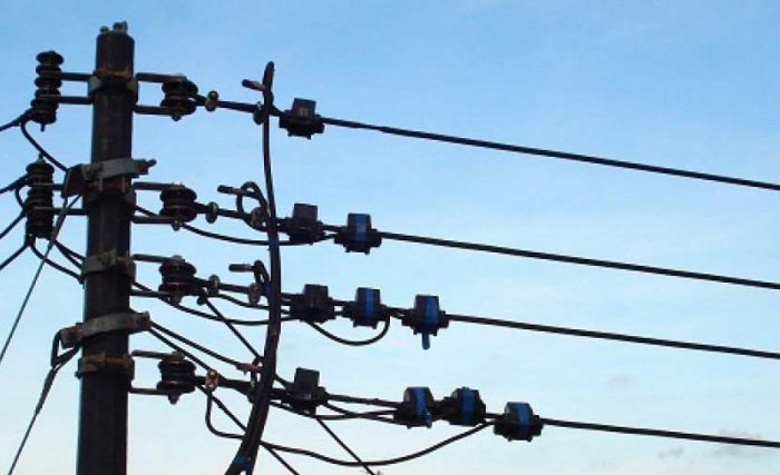 Lima Hari Tegangan Listrik PLN di Perumahan Bangunsari Pacitan Ngedrop