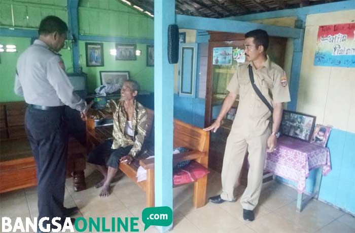 Penyakit Jiwanya Kambuh, Kakek 60 Tahun di Ngawi Bacok Tetangga hingga Leher Nyaris Putus