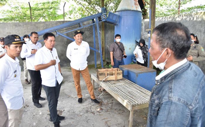 Demo Paguyuban Pengelola TPST di Sidoarjo Tolak Perbup 116 Tahun 2022 Ditunda Demo Paguyuban Pengelola TPST di Sidoarjo Tolak Perbup 116 Tahun 2022 Ditunda