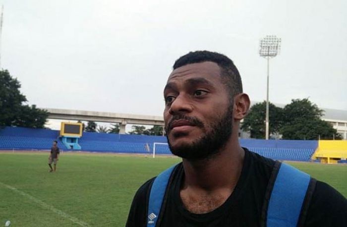 Marco Sandy Meraudje Resmi Begabung, Madura United Diperkuat Trio Papua Marco Sandy Meraudje Resmi Begabung, Madura United Diperkuat Trio Papua