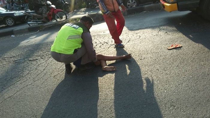 Nekat Cegat Truk Trailer untuk Dinaiki, Begini Akibatnya Nekat Cegat Truk Trailer untuk Dinaiki, Begini Akibatnya